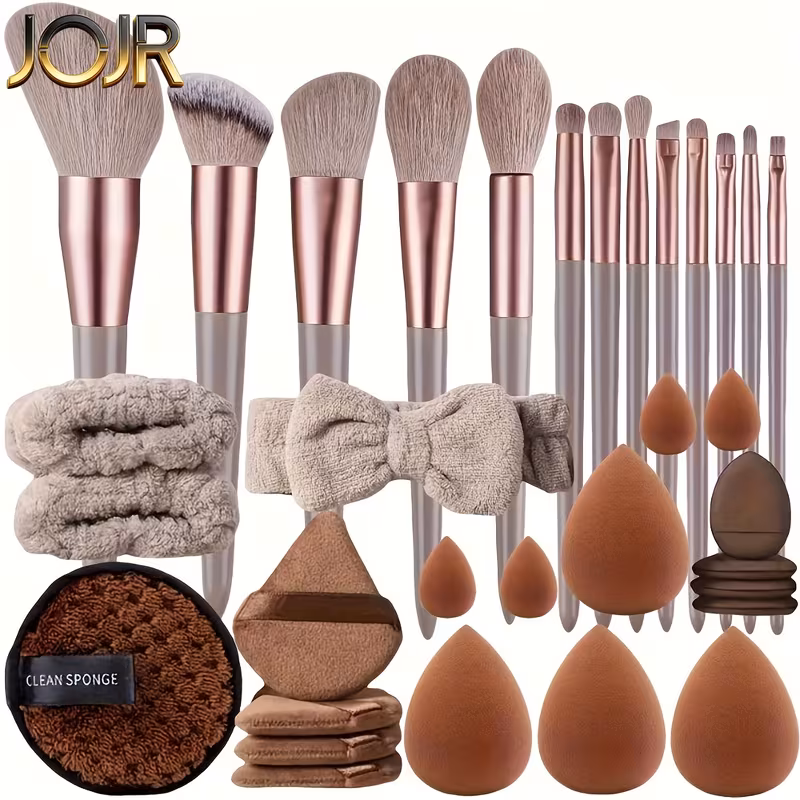 15pcs Luxury Soft Makeup Brush Set with Travel Pouch - Foundation, Eyeshadow, and Lip Brushes for All Beauty Needs, Perfect for Beginners to Professionals. Ideal Gift for Birthdays, Christmas, and New Year