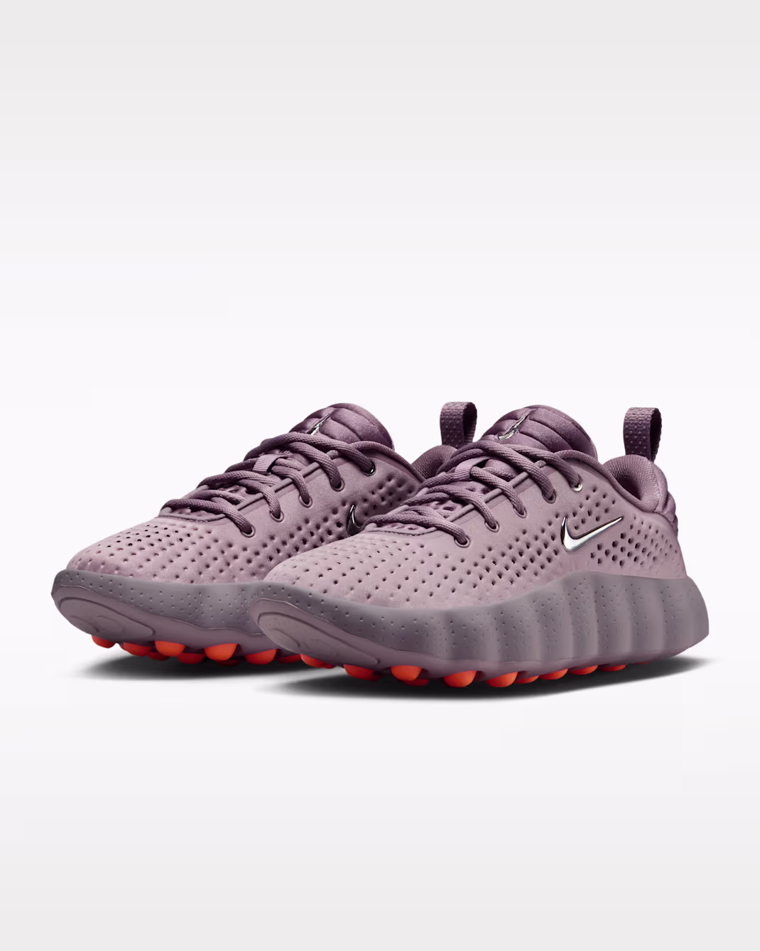 Nike Mind 002
Women's Pregame Shoes