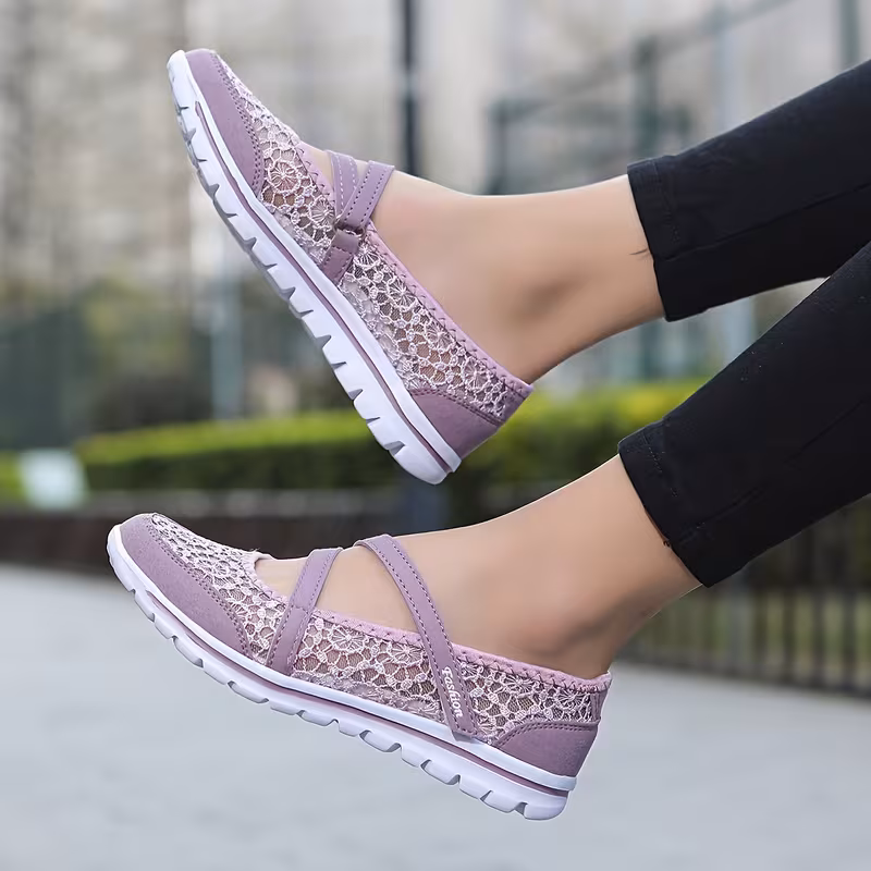 Old Beijing Style Casual Shoes Summer Breathable Mesh Sports Shallow Mouth Soft Sole Hollow Out Mesh Fabric Mommy Flats Women, Women Shoes, Sneakers