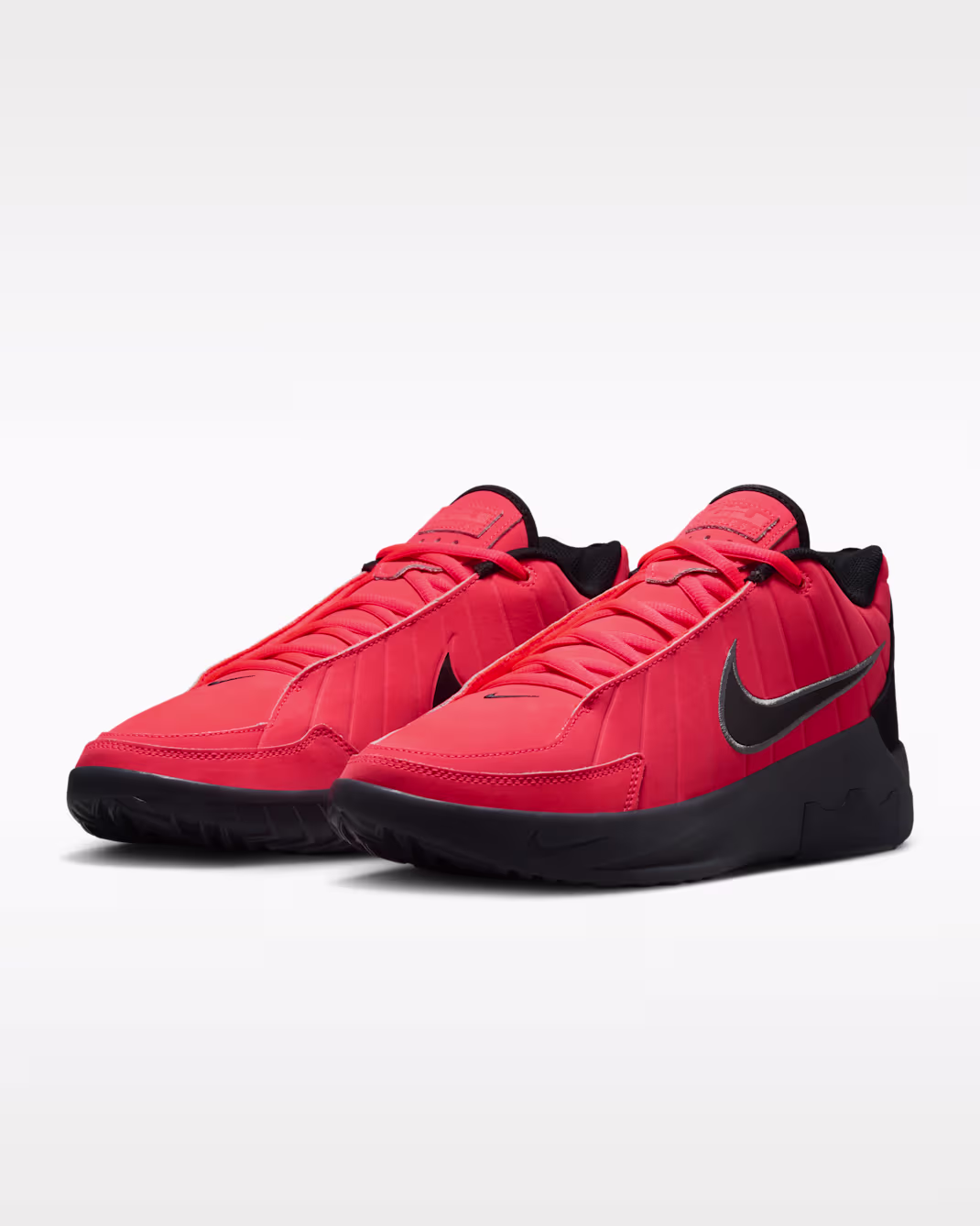 LeBron Witness 9
Basketball Shoes