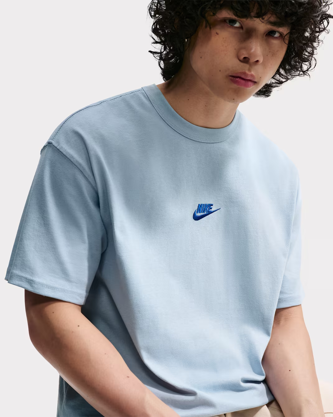 Nike Sportswear Premium Essentials
Men's T-Shirt
