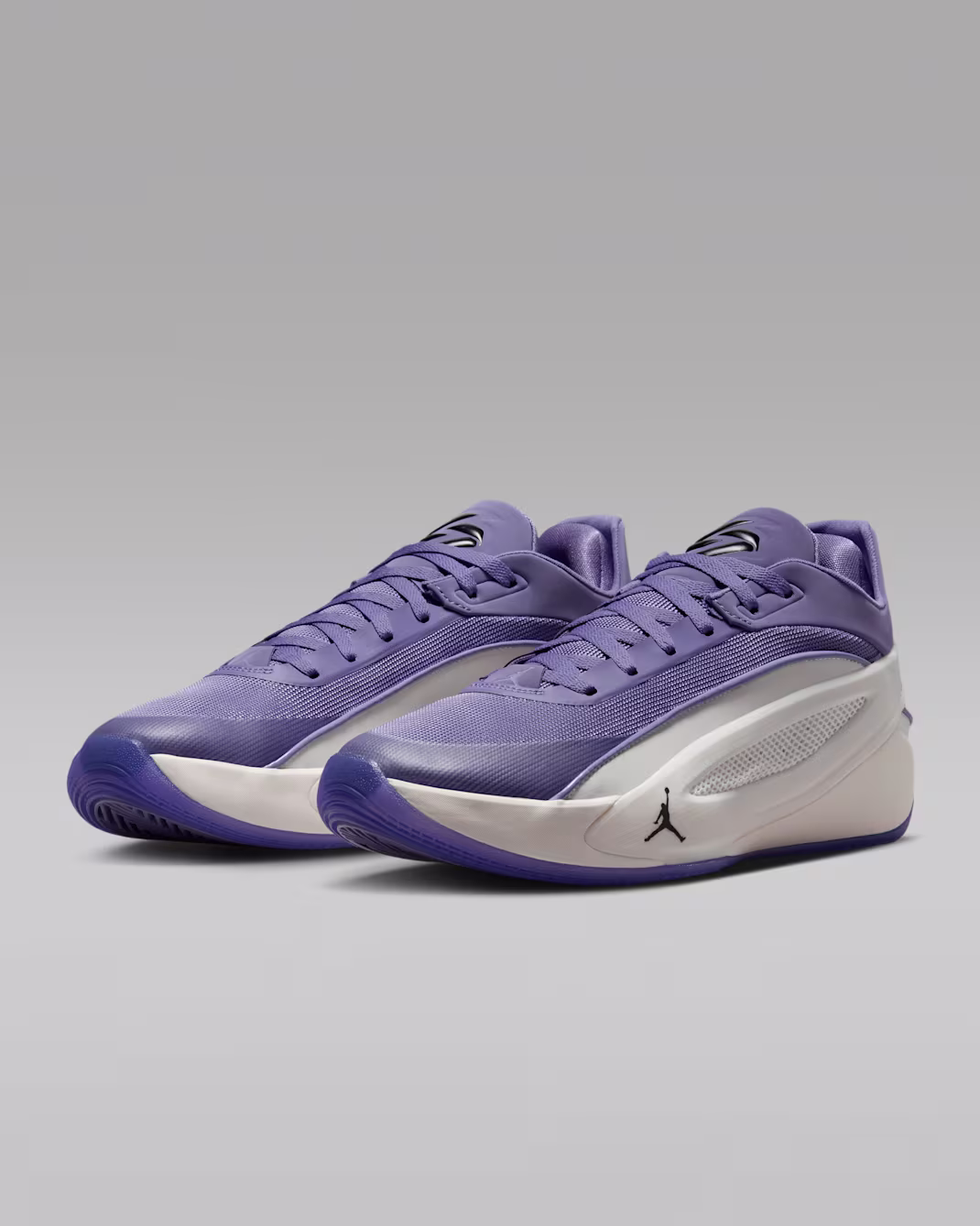 Luka 5
Basketball Shoes